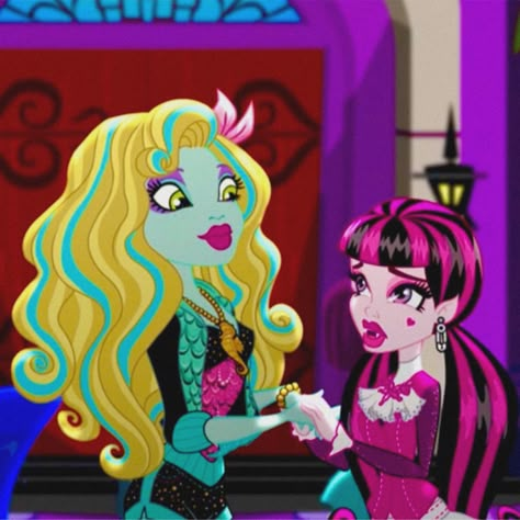 Lagoona Blue X Draculaura, Lagoona Blue And Draculaura, Draculaura And Lagoona, Laguna Blue, Monster High Pictures, Lagoona Blue, Lil Sister, Monster High Art, Anime Dolls