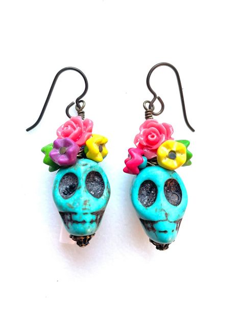 This Dangle & Drop Earrings item by Linettesjewelrychest has 3 favorites from Etsy shoppers. Ships from San Marcos, CA. Listed on Jul 12, 2024 Sugar Skull Earrings, Rose Orange, Flower Skull, Skull Jewelry, Skull Earrings, Halloween Jewelry, Sugar Skull, Jewelry Earrings Dangle, Etsy Earrings