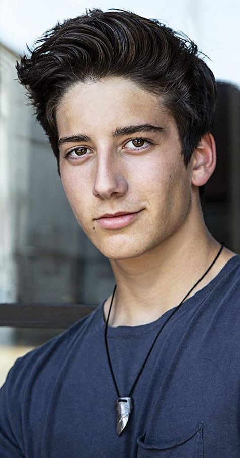 Ryder Milo Manheim, Meg Donnelly, Disney Channel Original, Zombie Disney, Zombie Movies, Mia 3, Disney Stars, Cute Actors, Dancing With The Stars