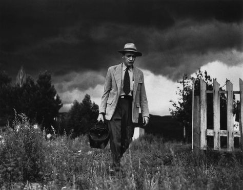 Dr. Ceriani on the way to visit his patients in their remote villages. Kremmling, Colorado, USA. 1948. © W. Eugene Smith / Magnum Photos W Eugene Smith, Eugene Smith, Gordon Parks, Cindy Sherman, Iwo Jima, Famous Photos, Photographer Portfolio, History Of Photography, Ansel Adams