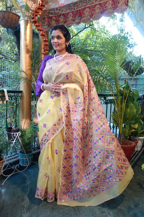 Hand embroidered Phulkari saree on pure chinnon #phulkari #handembroidered #handembroideredphulkari #handembroideredsaree #phulkarisaree #handembroideredphulkarisaree #purechinnon #purechinnonsaree #chinnonsaree #saree #weavesofindia #savetheweaves #indianwedding #indianwear #ethnicwear #handloomweaves #traditional #traditionalart #traditionalindianwear #madeinindia #indianhandloom #vocal4local #handloom #handcrafted #fashionblog #fashionblogindia #shopnow #shoplocal #supportlocaltalent Unstitched Meenakari Saree, Penkalamkari Saree, Yellow Unstitched Meenakari Saree, Multicolor Handloom Mulmul Saree, Odisha Handloom Saree, Phulkari Saree, Smart Shopping, Indian Wear, Traditional Art