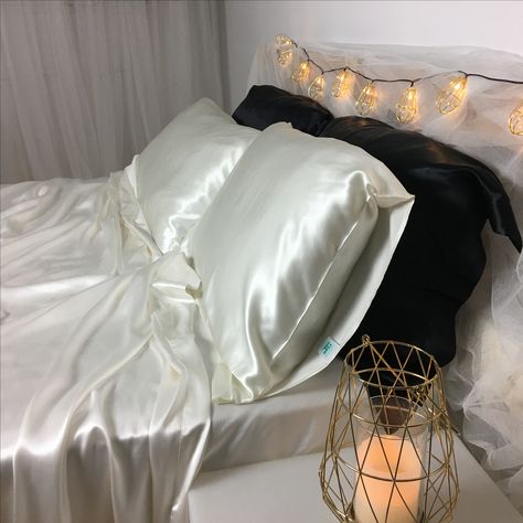 White Bedding Silk, White Satin Bedding Aesthetic, Silky Bed Sheets Aesthetic, White Silk Sheets Aesthetic, Satin Bed Sheets Aesthetic, Satin Bedding Aesthetic, Silk Sheets Aesthetic, Silk Sheets Bedroom, Silky Bedding