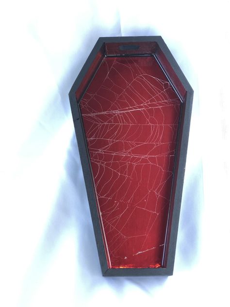 Coffin Box Art, Coffin Ceramics, Trinket Tray Ideas, Coffin Ashtray, Diy Trinket Tray, Coffin Painting, Clay Coffin, Clay Box Ideas, Coffin Tray