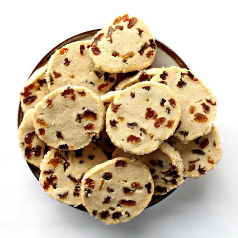 Golden Raisin Biscuit Cookies, Raisin Shortbread Cookies, Golden Raisins Recipes, Golden Raisin Cookies, Recipes With Golden Raisins, Desserts With Raisins, Golden Raisin Recipes, Recipes Using Raisins, Raisin Recipes Baking