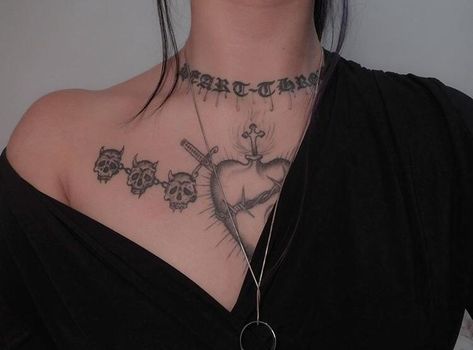 Grunge Collar Bone Tattoo, Bone Tattoo, Amazing Tattoos, Dope Tattoos For Women, Collar Bone Tattoo, Jewelry Tattoo, Collar Bone, Dream Tattoos, Dope Tattoos