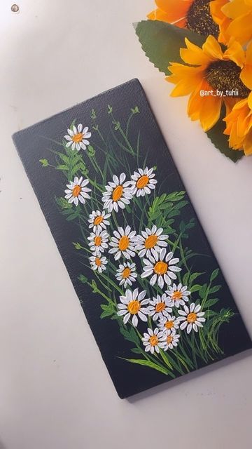 Canvas Sheet Art, Fabric Colour Painting On Paper, Daisy Flower Acrylic Painting, Small Canvases Painting, Painting Ideas Sunflowers, Daisy Art Painting, Daisy Flower Painting, Flowers To Paint, Multi Canvas Painting