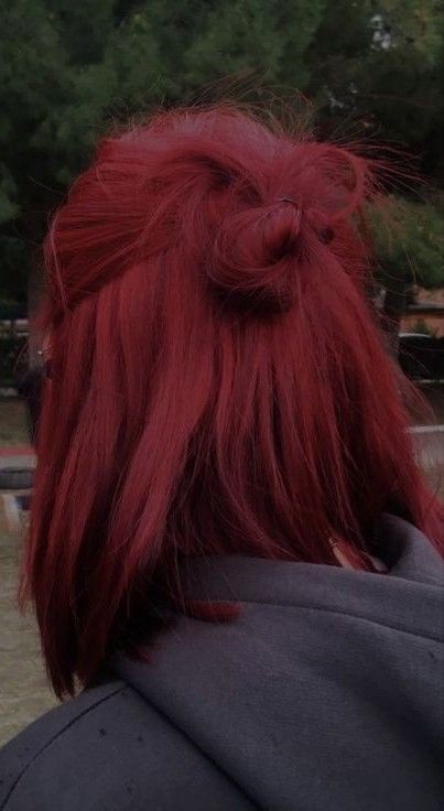 Cherry Red Hair Color, Red Hair Ideas, Best Haircuts For Women, Red Hair Color Ideas, Cherry Red Hair, Best Haircuts, Rainbow Cat, New Hairstyle, Funky Hairstyles