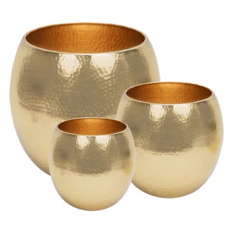 Find many great new & used options and get the best deals for Gold Hammered Metal Indoor Flower Pot Bowl Planters Decorative Metalic Finish at the best online prices at eBay! Free delivery for many products. Black Gold Living Room, Cocktail Bar Ideas, Complementary Color Scheme, Gold Concrete, Silver Home Accessories, Pvc Pipe Crafts, Pots Set, Hair Salon Design, Gold Inspiration