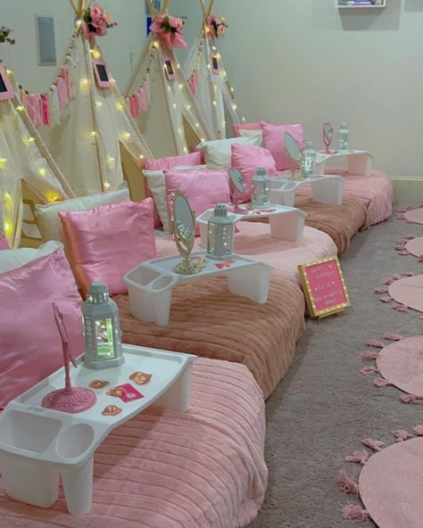 Glamping Sleepovers Tent Party Happy Birthday NAIA …Let’s hope you enjoy this beautiful setup just for girls🩷 By @plan_my_party_by_nashly #sleepovers #teepeeparty #teepeslepover #sleepoversparty #dallassleepovers #girlsnightdreams #girlspartyideas #glampingsleepoverparty #dallastx #kidsparties Girls Sleepover Party, Slumber Party Birthday, Diy Party Crafts, Glamping Party, Teepee Party, Anniversaire Diy, Sleepover Birthday Parties, Girl Sleepover, Fun Sleepover Ideas