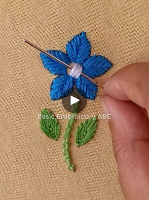 Floral Diy, Feather Embroidery, Love Embroidery, Embroidery Leaf, Embroidery Lessons, Embroidery Stitch, Hand Embroidery Videos, Embroidery Stitches Tutorial, Embroidery Videos