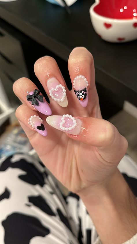 Sanrio Nails Acrylic My Melody, Purple Sanrio Nails, Kromium Nails, Kuromi Gel Nails, Sanrio Nails Acrylic Kuromi, Kuromi Nails For Kids, Kuromi Charm Nails, Kuromi Nails Acrylic Short, Nails Acrylic Kuromi