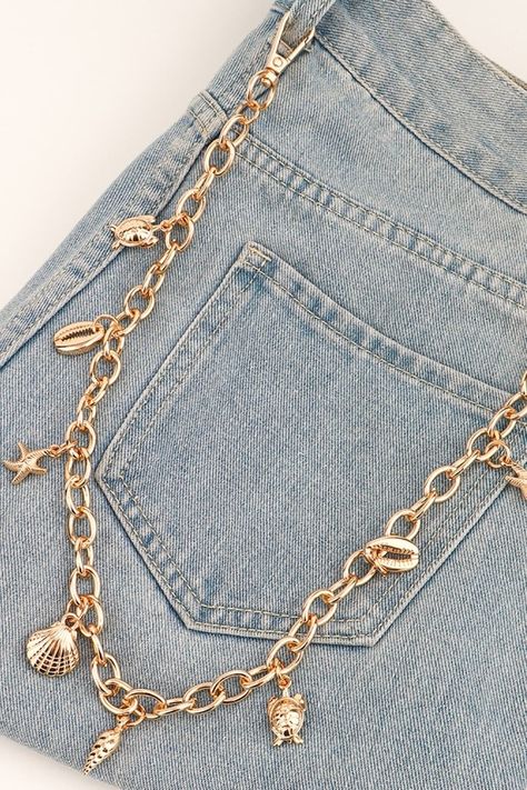 Charm Chain, Quirky Fashion, Chain Belt, Dresses By Length, Gold Pattern, Boot Bag, The Chic, Accessories Bracelets, Ring Necklace