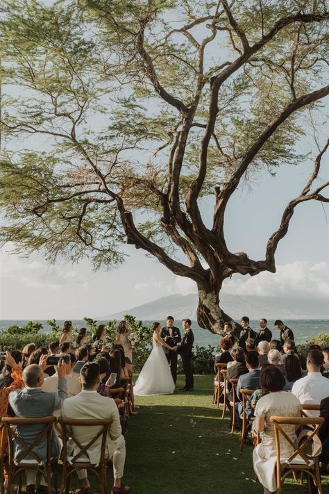 Andaz Maui Wedding | Maui Beach Wedding | Caitlin Grace Photography - I’m obsessed with the bright, neutral, and luxe vibes of Jen and Eric’s luxury Maui wedding. Come see more coastal chic wedding, beach wedding flowers, luxury tropical wedding flowers, grand Wailea Maui wedding, Hawaii wedding ceremony, and more! Book Caitlin for your adventure elopement or destination wedding at caitlingracephotography.com! Ritz Carlton Maui Wedding, Hawaii Wedding Venue, Andaz Maui Wedding, Grand Wailea Maui, Coastal Chic Wedding, Hawaii Wedding Venues, Andaz Maui, Maui Beach Wedding, Wailea Maui