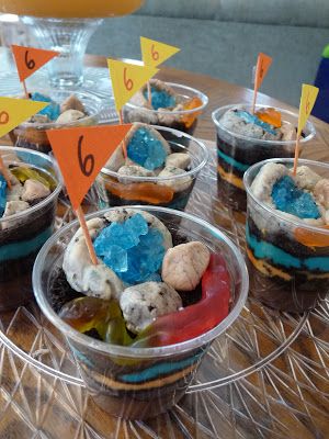 Rock Mining / Geology birthday party: Layered "Earth" Pudding Cups Geology Party Decorations, Rock And Mineral Birthday Party, Geology Birthday Party Food, Geology Themed Birthday Party, Geology Birthday Party, Mining Birthday Party, Mining Party, Family Science Night, Cave Quest Vbs 2016