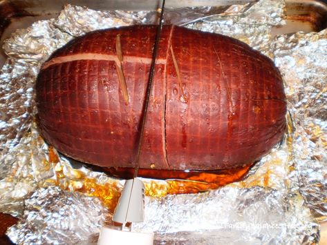 Tavern Ham Recipe, Bake A Ham, Ham Cooking Time, Boneless Ham Recipe, Recipes With Cooked Ham, Boneless Ham, Precooked Ham, Smoked Ham Recipe, Ham In The Oven