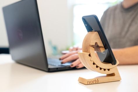 Gear Stand, Wooden Phone Stand, Wooden Phone Holder, Wood Phone Holder, Adjustable Phone Stand, Wood Phone Stand, Cape Breton, Scrap Wood Projects, Diy Holz