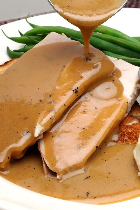 Made from only 6 easy ingredients, this gluten-free keto gravy is a sugar-free creamy sauce that will pair perfectly with your favorite side dish or on top of your steak at a holiday party. And the best part is that no flour or cornstarch is used to thicken this sauce. Heart Healthy Gravy Recipe, Keto Cream Cheese Gravy, Keto Turkey Gravy Recipe, Keto Brown Gravy Recipe, Keto Gravy Recipes, Almond Flour Gravy, Carnivore Gravy Recipe, Keto Chicken Gravy, Flourless Gravy Recipe