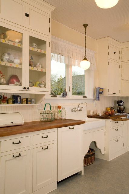 1920's Historic Kitchen - Traditional - Kitchen - Seattle - by Sadro Design Studio Inc. | Houzz 1920 Home Decor, 1920s Home Decor, 1920s Interior, 1920s Kitchen, 1920 Home, Historic Kitchen, 1920s Interior Design, 1920s Home, Bungalow Kitchen