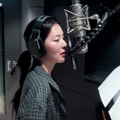 Record Studio, 28 Reasons, Practice Room, Kang Seulgi, Studio Recording, Only Girl, Recording Studio, Creative Director, Red Velvet