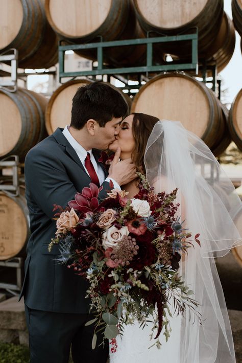 Burgundy And Blush Fall Wedding, Dark And Moody Bridesmaid Bouquet, Burgundy Fall Bouquet, Champagne Roses Wedding, Burgundy Fall Flowers, Cabernet Wedding Colors Flowers, Champagne And Burgundy Wedding Theme, Wine And Sage Wedding, Cabernet Wedding Flowers