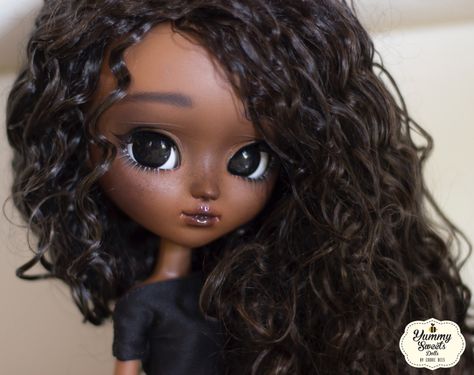 Pullip Dolls♔ Indian Dolls, Doll Aesthetic, Chocolate Truffle, Pullip Dolls, Smart Doll, Black Barbie, Doll Repaint, Monster High Dolls, Pretty Dolls