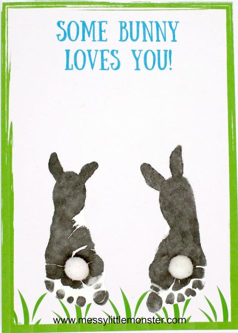 Some bunny loves you! Make a footprint bunny craft with your baby or toddler using our free printable keepsake card. Great for Mother's Day, Father's Day, Valentine's day or Easter. Footprint Bunny, Påskeaktiviteter For Barn, Baby Footprint Art, Bunny Craft, Easter Crafts For Toddlers, Footprint Crafts, Baby Art Projects, Toddler Arts And Crafts, Some Bunny Loves You