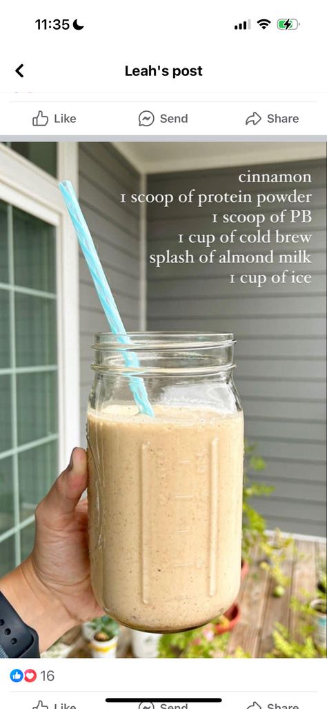 Coffee Peanut Butter, Protein Powder Coffee, Protein Drink Recipes, Peanut Butter Protein Shake, Protein Powder Smoothie, High Protein Smoothies, Protein Shake Smoothie, Protein Smoothie Recipes, Smoothie Drink Recipes