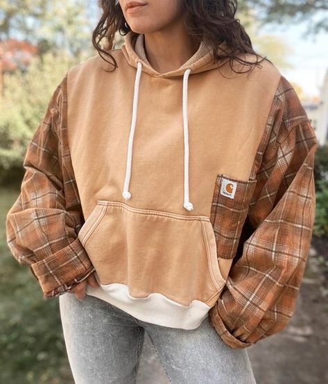 Reworked Carhartt Hoodie, Hoodie And Flannel Diy, Thrift Flip Flannel, Sweatshirt Flannel Upcycle, Hoodie Thrift Flip, Flannel Sweatshirt Diy, Old Sweatshirt Ideas, Diy Patchwork Hoodie, Thrifted Hoodies