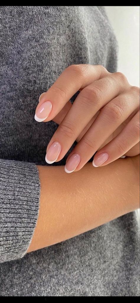 Best Wedding Nails, Ongles Gel French, Wedding Day Nails, Natural Nails Manicure, Nails For Bride, August Nails, Unghie Nail Art, Wedding Nails For Bride, Nails 2021