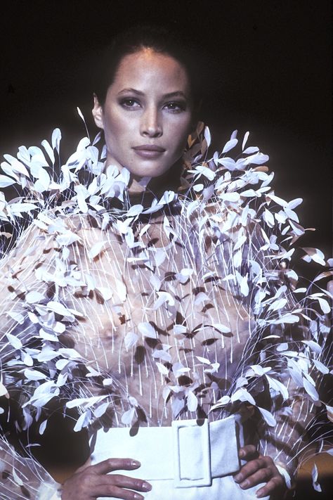 Guy Laroche, Christy Turlington, Celebrities Female, Fashion Show, Crown Jewelry, Spring Summer, Couture, Celebrities, On Instagram