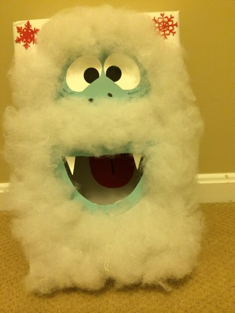 Abominable snowman bean bag toss box Rudolph Birthday Party Ideas, Yeti Party Games, Yeti Party Ideas, School Winter Festival Ideas, Yeti Crafts For Kids, Winter Festival Ideas, Winter Carnival Ideas, Winter Carnival Games, Christmas Carnival Games