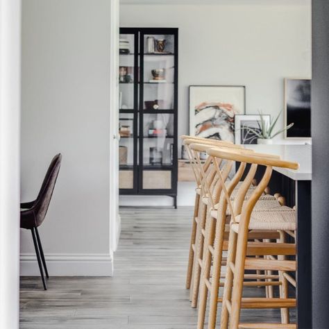 Wishbone Bar Stool Kitchen, Scandi Bar Stools, Wishbone Bar Stool, Wishbone Counter Stool, Cube Project, Modern Scandinavian Kitchen, Mid Century Modern Aesthetic, Danish Chair, Hans J Wegner