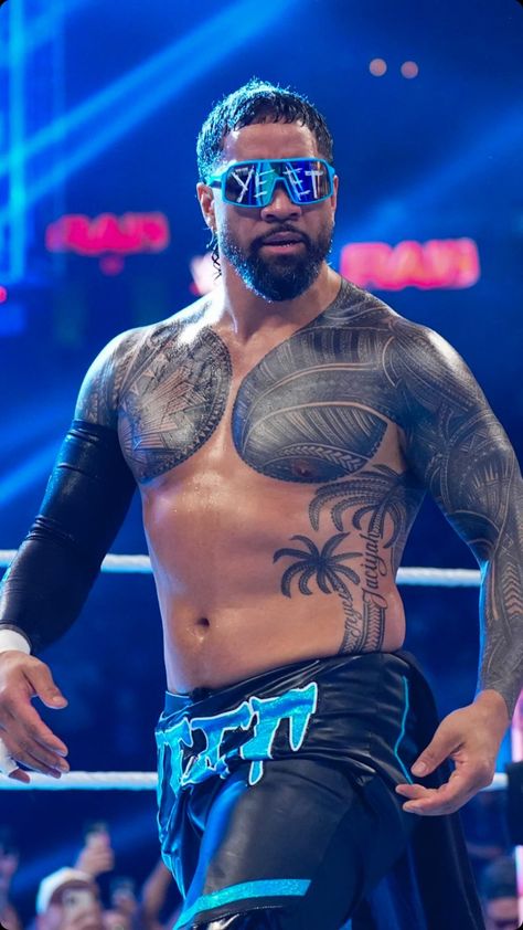 Usos Wwe, The Hardy Boyz, Wwe Funny, Wwe Outfits, Wwe Pictures, Professional Wrestlers, Wwe Wallpapers, Wwe Legends, Michael B Jordan