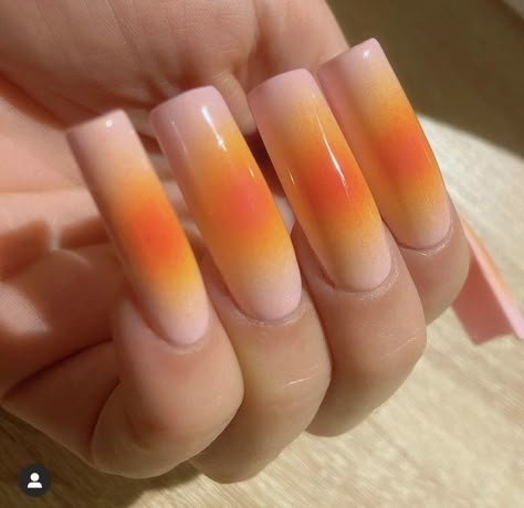 Orange Airbrush Nails, Almond Acrylic Nails Designs, Lily Nails, Money Nails, Airbrush Nails, Claw Nails, Simple Acrylic Nails, Exotic Nails, Almond Acrylic Nails