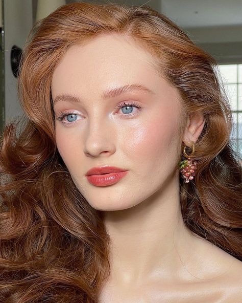 Medium Contrast Makeup Redhead, Brows And Lips Makeup, Kibbe Romantic Makeup Looks, Wedding Makeup For Green Eyes Redheads, Natural Bridal Makeup For Redheads, Makeup For Big Cheeks, Redhead Makeup Wedding, Classic Essence Makeup, Strawberry Blonde Makeup Looks