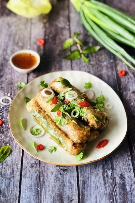 Vegan Gf Spring Rolls, Fried Rice Paper Spring Rolls, Fried Rice Paper Rolls Vegetarian, Spring Rolls Crispy, Springrolls Ricepaper Fried, Fried Summer Rolls, Thai Rice Paper Rolls, Pan Fried Spring Rolls Rice Paper, Pan Fried Rice Paper Rolls