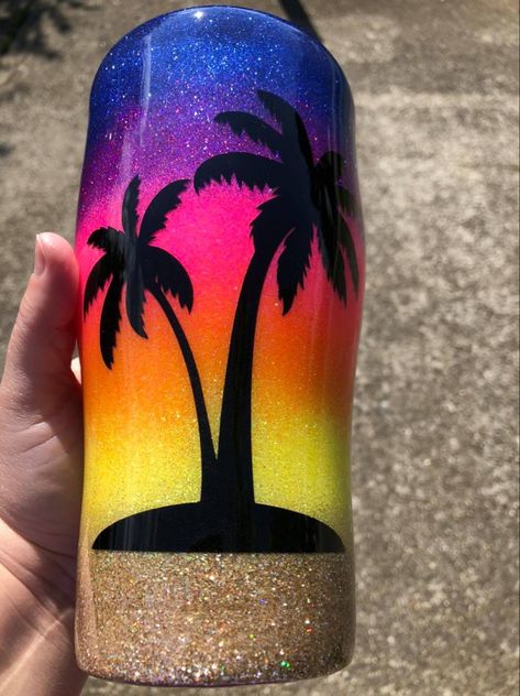 Sunset Beach Tumbler, Sunset Tumbler Ideas, Sunset Tumbler, Painted Cups, Glitter Tumbler Cups, Painted Mugs, Beach Diy, Epoxy Resin Art, Epoxy Resin Crafts