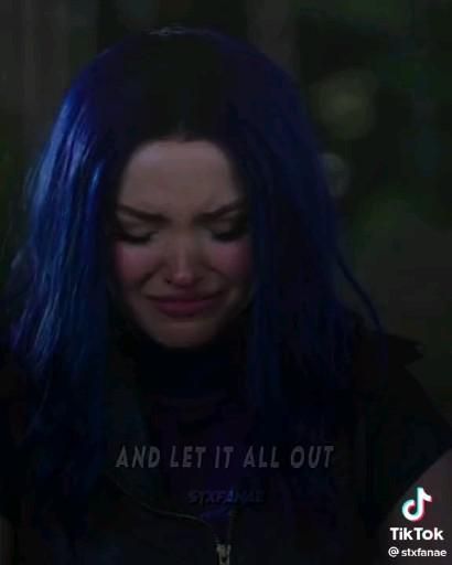 Descendants Edits Video, Dove Cameron 2022, I'm Mad At Disney, Descendants Videos, Vampire Diaries Songs, Disney Descendants Characters, Old Kids Shows, Evie Descendants, Mal Descendants