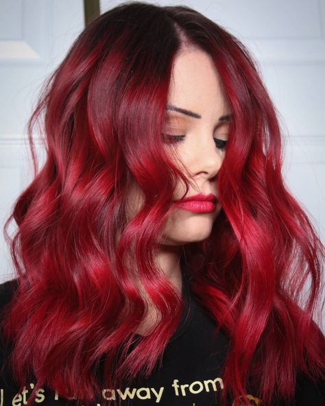 Bright Red Hairstyle with Dark Roots Dark Red Purple Hair, Red Hair Dark Roots, Dark Red Balayage, Red Velvet Hair Color, Dark Red Hair Dye, Utah Hair, Deep Red Hair Color, Dark Ginger Hair, Red Purple Hair