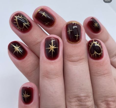 Red And Gold Acrylic Nails Short, Whimsigoth Nails Short, Christmas Nails Short Red, Alternative Christmas Nails, Yule Nails, Velvet Nails Design, Subtle Holiday Nails, Whimsigoth Nails, Short Holiday Nails