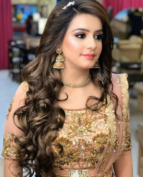 Open Hair Look On Lehenga, Hairstyles For Gowns Short Hair, Sider Makeup And Hairstyle, Ring Ceremony Hairstyles, Jaggo Hair Styles Punjabi, Hairstyle For Cocktail Party, Indian Engagement Hairstyles, Hair Color For Dusky Indian Skin, Hairstyle For Long Gown