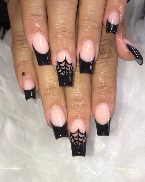 Goth Nails French Tip, Pink And Black Nail Inspo Acrylic, Halloween French Tip Nails Coffin, Halloween Nails Coffin Shape Short, Emo Fall Nails, Halloween French Tip Nails Acrylic, Gothic French Tip Nails, Black French Tip Nails Halloween, Black French Tip Halloween Nails