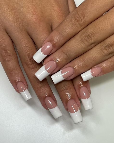 Thick 90s frenchies French Tip Acrylic Nails 90s, Low French Tip Nails Y2k, 90s French Nails, Old School French Tip Nails, Thick French Nails, Chunky French Tip Nails, Thick French Tip Nails, 2000s French Tip Nails, 90s French Tip