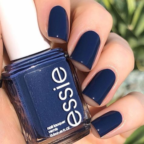 @essie on Instagram: “@emmaheartssnails has us feeling #infinitycool in this deep sea blue 🌊” Navy Blue Nail Polish, Navy Nail Polish, Essie Nail Polish Colors, Navy Nails, Navy Blue Nails, Nail Color Ideas, Fourth Of July Nails, Blue Nail Polish, Best Nail Polish