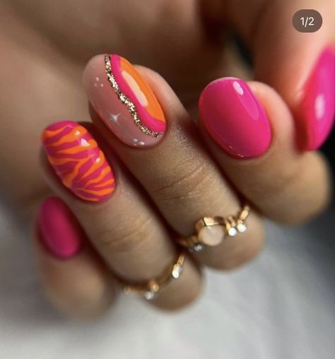 Nail Design Orange Pink, Fushia And Orange Nails, Orange And Pink Gel Nails, Bahama Nail Ideas, Pink And Orange Gel Nails Short, Vacation Nails Pink And Orange, Bright Neon Nails, Pink Orange Nails, Nails Glitter