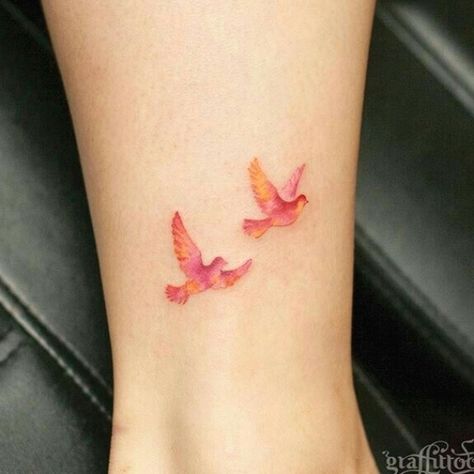 Best 25+ Small cardinal tattoo ideas on Pinterest | Red ... #tattoos #tinytattoos #tattoosforwomen Bird Ankle Tattoo, Small Cardinal Tattoo, Cute Ankle Tattoos, Small Bird Tattoos, Memorial Tattoo Designs, Cardinal Tattoo, Red Bird Tattoos, Tiny Bird Tattoos, Watercolor Bird Tattoo