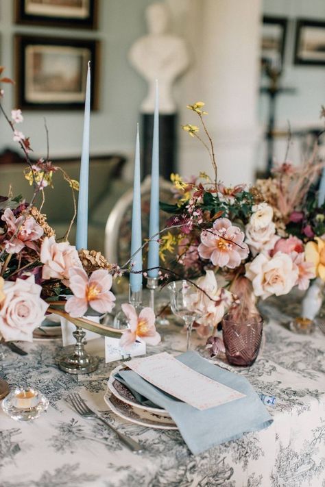 House Ireland, Wedding Table Designs, Ireland Wedding, Flowers Ideas, Irish Wedding, Deco Floral, Wedding Table Settings, Wedding Mood Board, Wedding Tablescapes