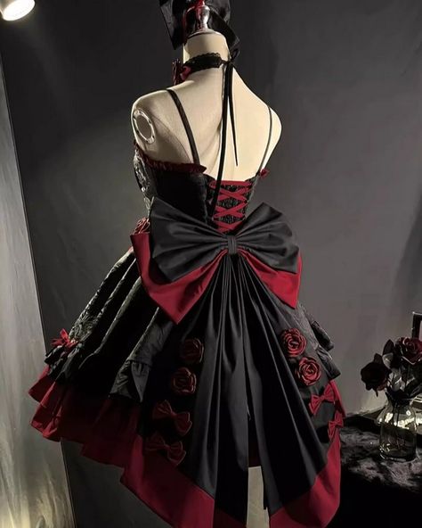 Black and Red Gothic Lolita Rose Dress with Bow 🎉 We ship worldwide. 🎉 💜 Price:$ 125.50 💜 Shop Link: gothickawaii.com 💜 Item Link: https://gothickawaii.com/products/black-and-red-gothic-lolita-rose-dress-with-bow Red Color Palette, Rose Patterns, Red Gothic, Backless Midi Dress, Organza Dress, Womens Fashion Inspiration, Printed Long Dresses, Romantic Dress, Rose Dress