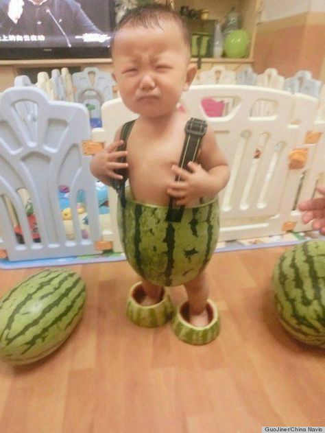 BABIES IN WATERMELON SHORTS Watermelon Shorts, Watermelon Outfit, Watermelon Baby, Funny P, Asian Babies, Poor Children, 웃긴 사진, Funny Bunnies, 귀여운 동물