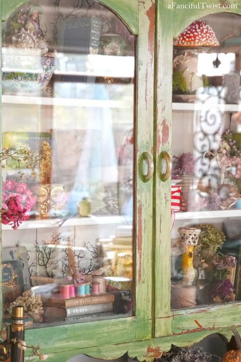 Green Display Cabinet, Nature Cabinet, Cottagecore Homes, Cabinet Of Curiosity, Cabinet Of Curiosities, Green Cabinets, Cottage Core, Modern Bohemian, Garden Shed